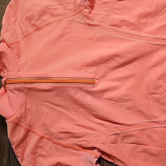 Womens Athleta Lightweight Vibrant Coral Quarter-Zip Top XL - Picture 2 of 6